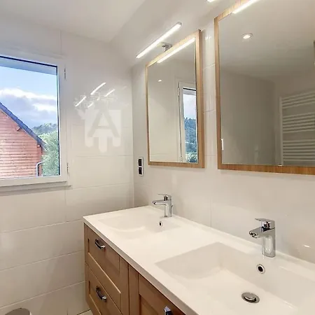 Lona Dom wakacyjny Chambon-sur-Lac